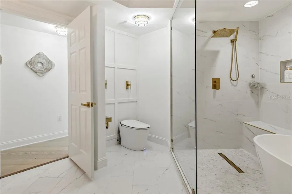 231 RIVERSIDE DRIVE #102 Holly Hill, FL 32117