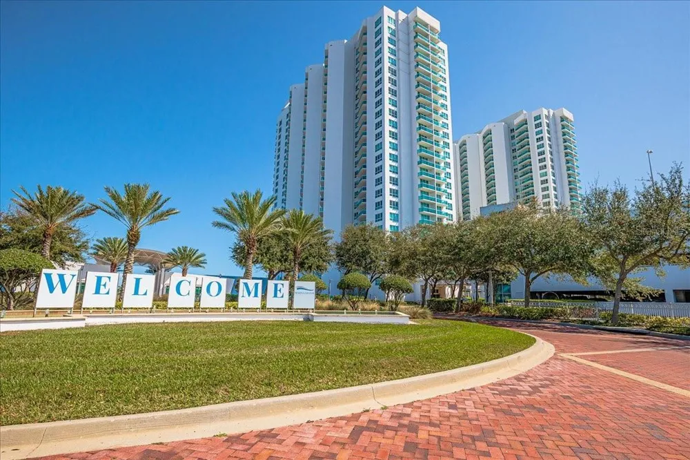 231 RIVERSIDE DRIVE #102 Holly Hill, FL 32117