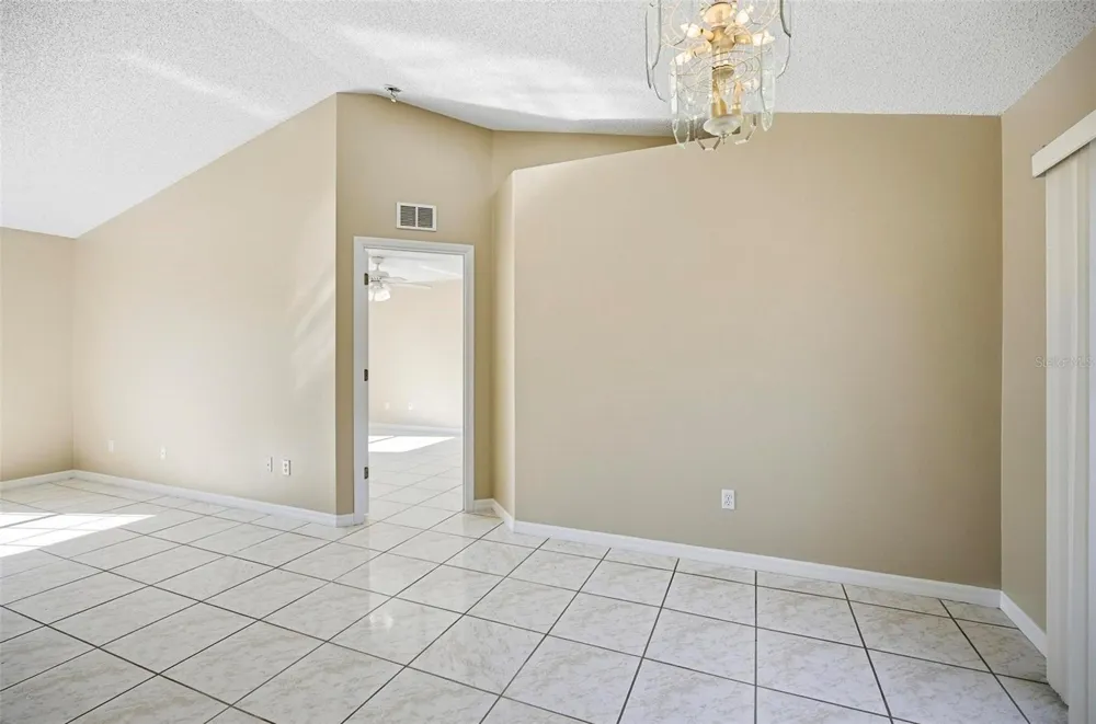 106 LA MANCHA DRIVE Palm Coast, FL 32137