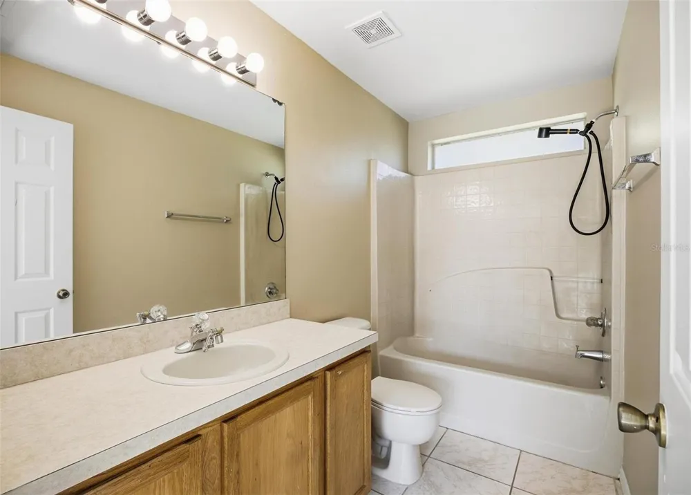 106 LA MANCHA DRIVE Palm Coast, FL 32137