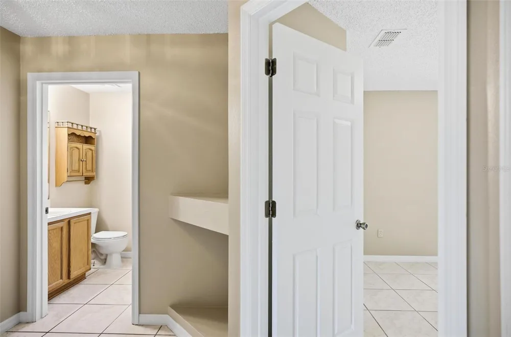 106 LA MANCHA DRIVE Palm Coast, FL 32137