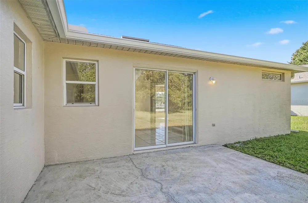 106 LA MANCHA DRIVE Palm Coast, FL 32137