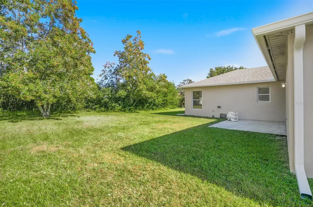 106 LA MANCHA DRIVE Palm Coast, FL 32137