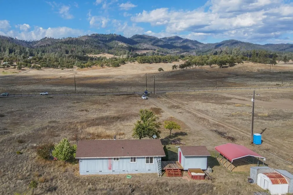 1095 Hyampom Rd Hayfork, CA 96041