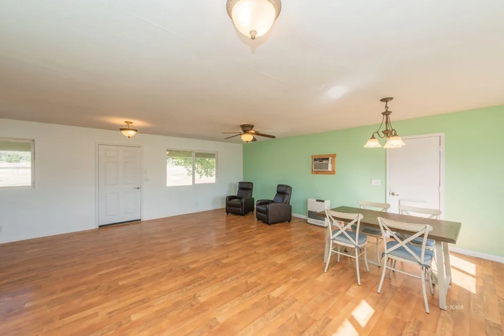 1095 Hyampom Rd Hayfork, CA 96041