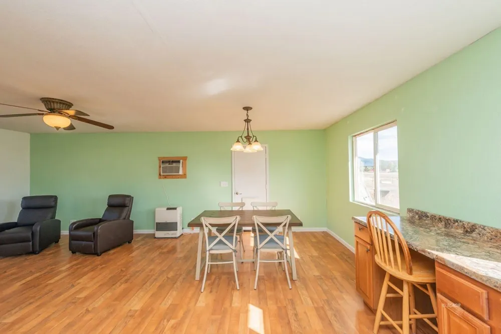 1095 Hyampom Rd Hayfork, CA 96041
