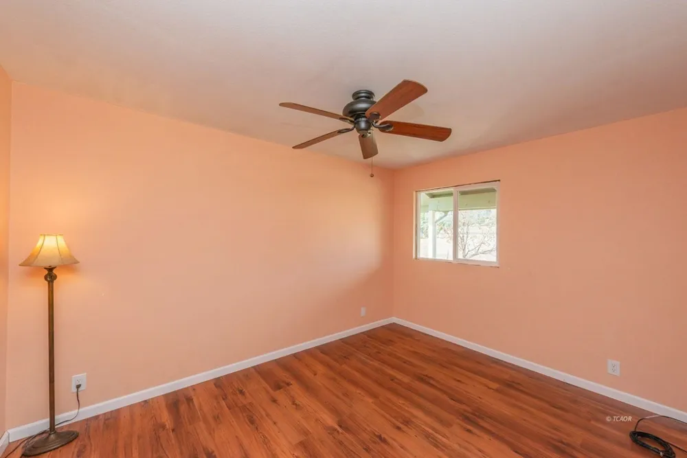 1095 Hyampom Rd Hayfork, CA 96041