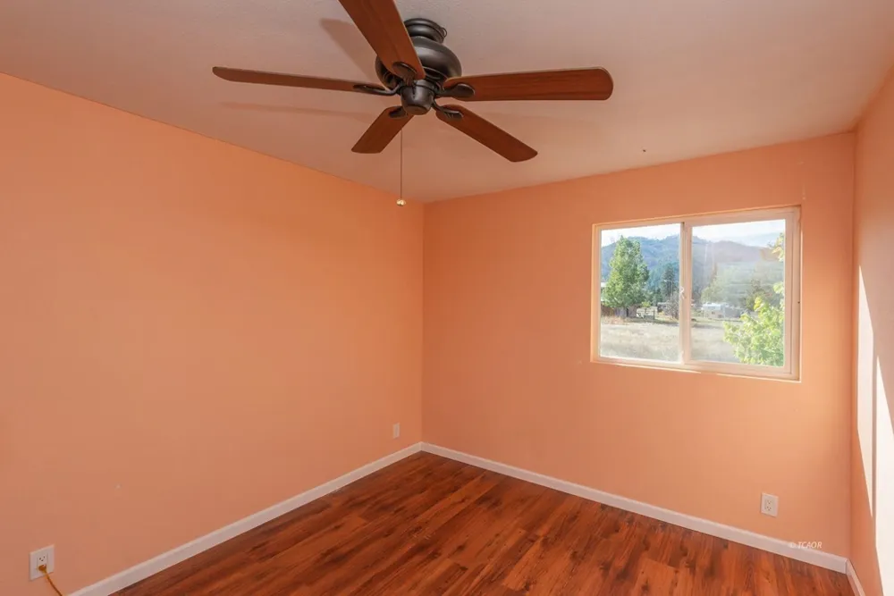 1095 Hyampom Rd Hayfork, CA 96041
