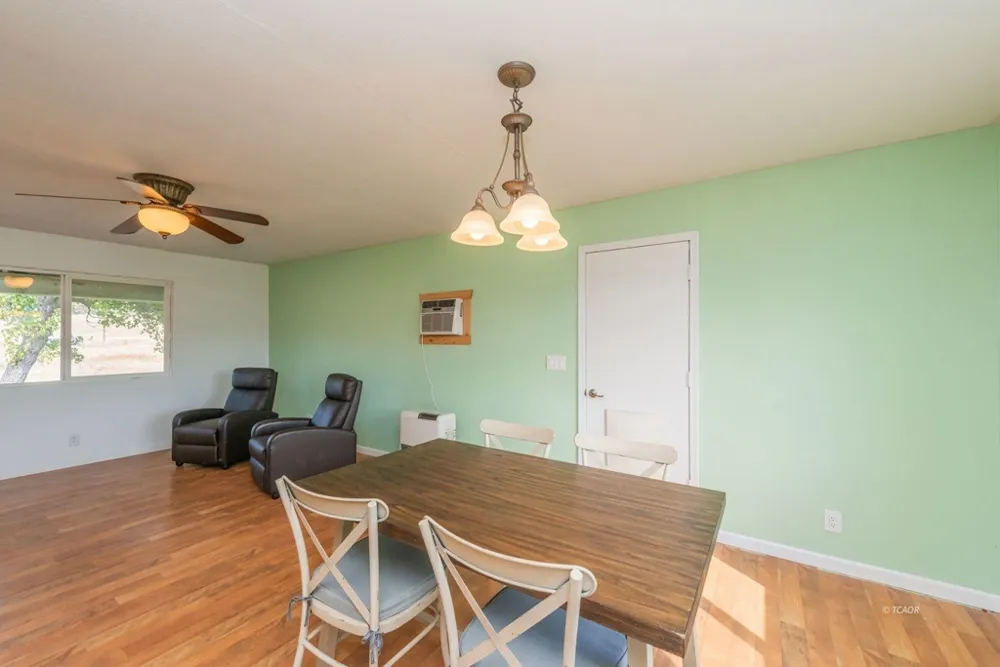 1095 Hyampom Rd Hayfork, CA 96041
