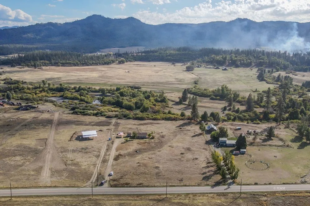 1095 Hyampom Rd Hayfork, CA 96041