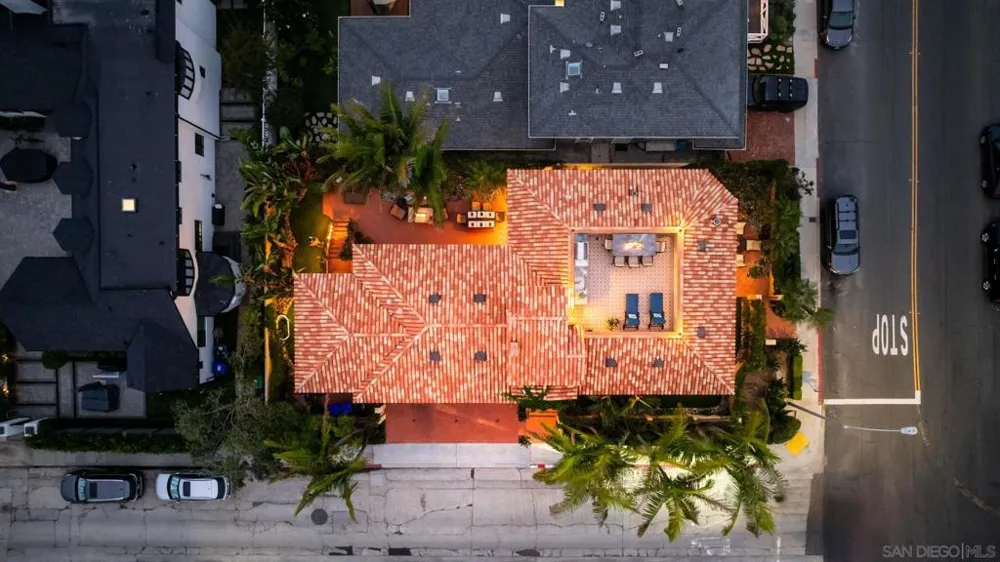 7344 Olivetas Ave La Jolla, CA 92037