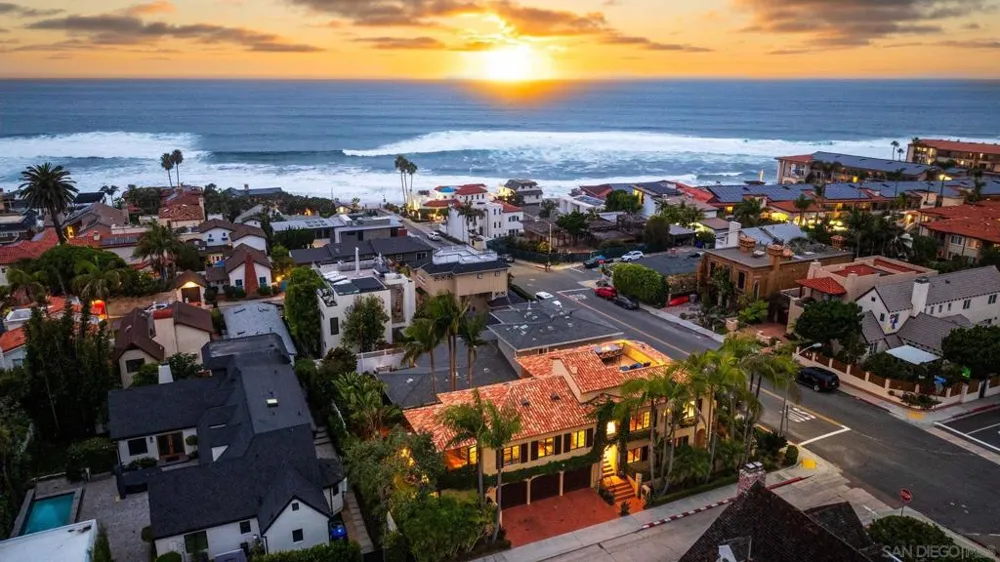 7344 Olivetas Ave La Jolla, CA 92037