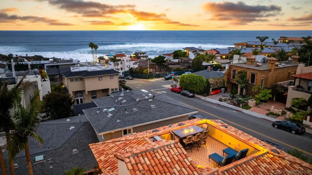 7344 Olivetas Ave La Jolla, CA 92037