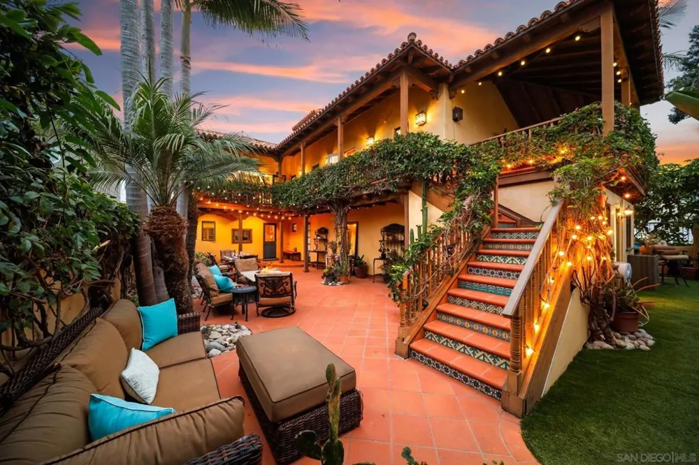 7344 Olivetas Ave La Jolla, CA 92037