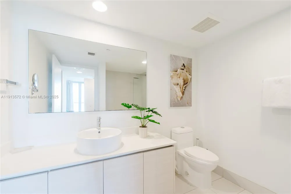 2602 E Hallandale Beach Blvd #R1206 Hallandale Beach, FL 33009