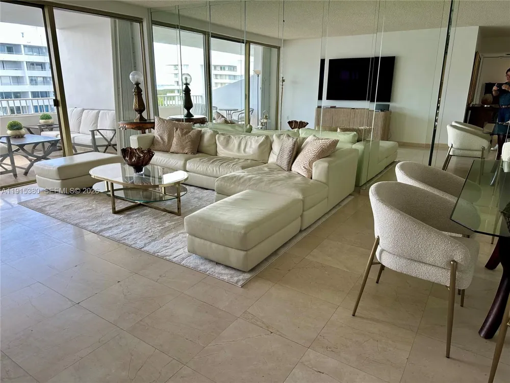 199 Ocean Lane Dr #1004 Key Biscayne, FL 33149