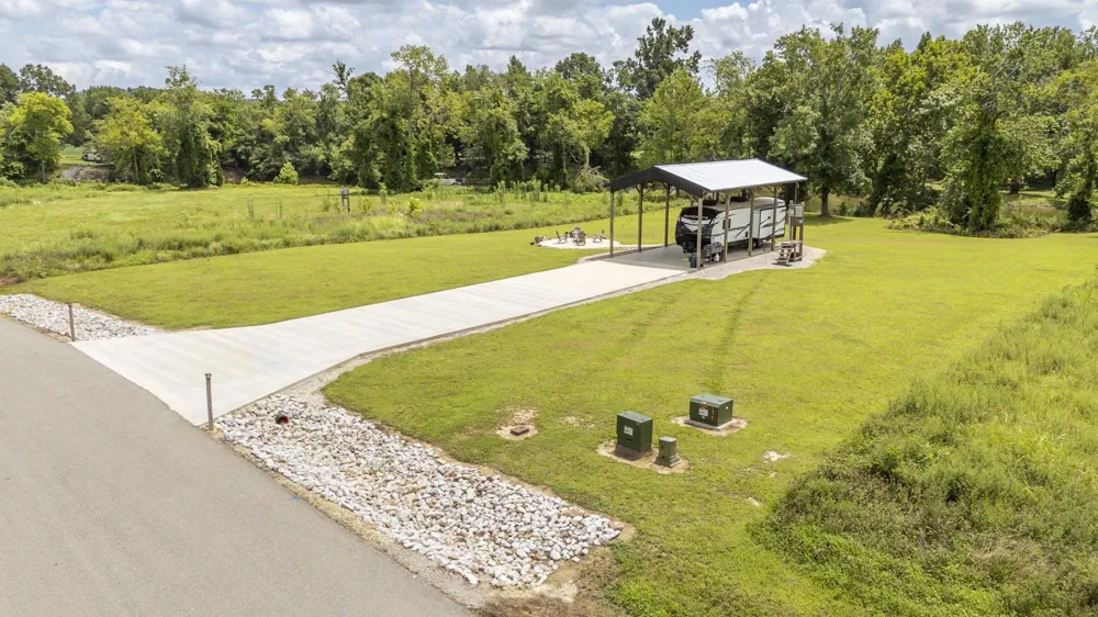6425 CRAVENS RD Savannah, TN 38372