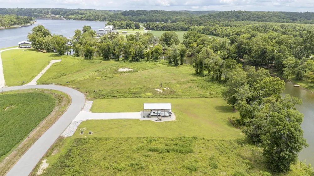 6425 CRAVENS RD Savannah, TN 38372