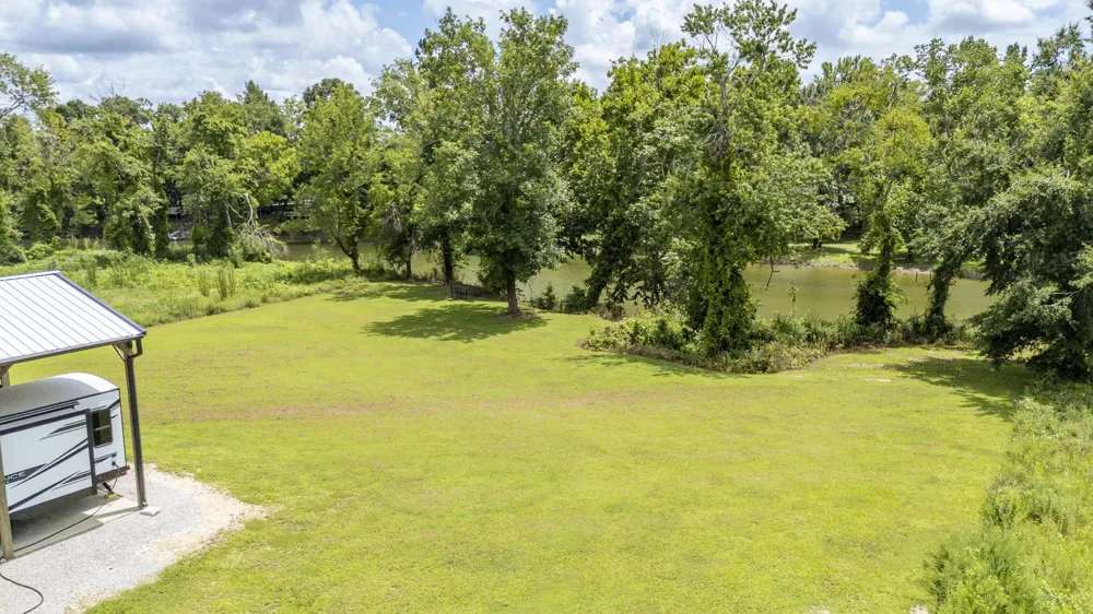 6425 CRAVENS RD Savannah, TN 38372