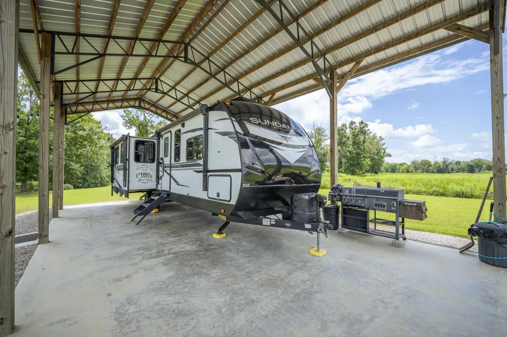 6425 CRAVENS RD Savannah, TN 38372
