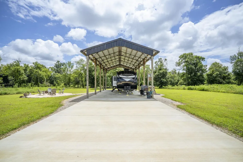 6425 CRAVENS RD Savannah, TN 38372
