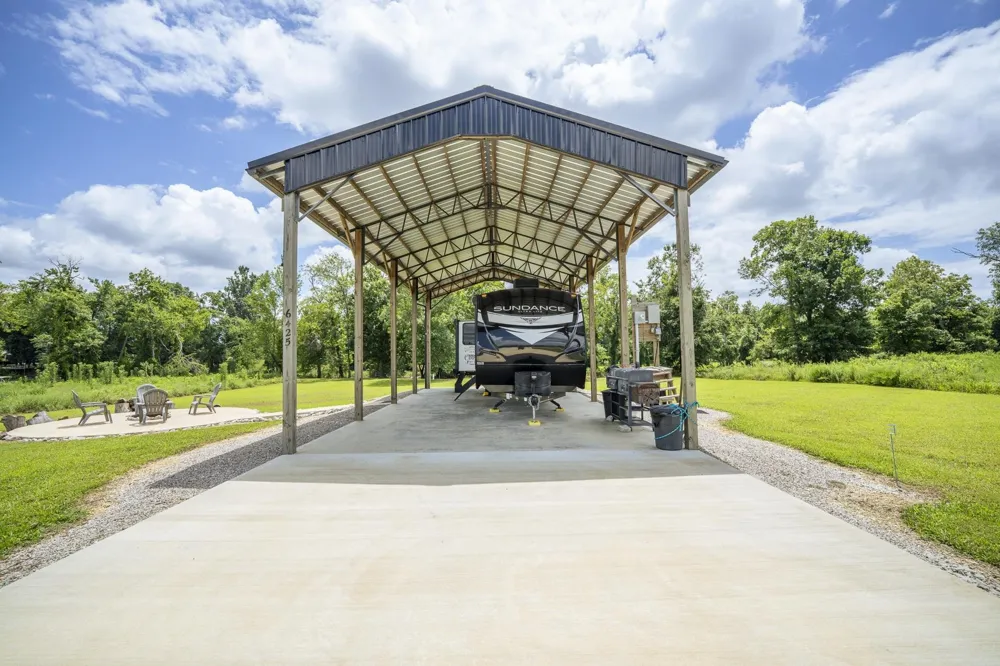 6425 CRAVENS RD Savannah, TN 38372