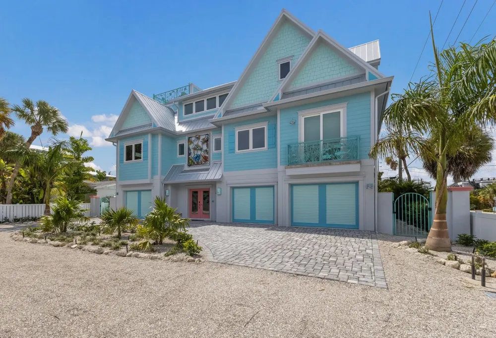 118 MANGROVE AVENUE Anna Maria, FL 34216