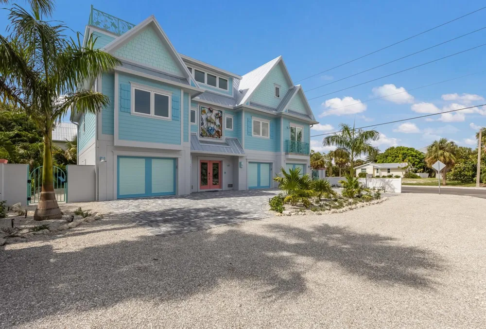 118 MANGROVE AVENUE Anna Maria, FL 34216