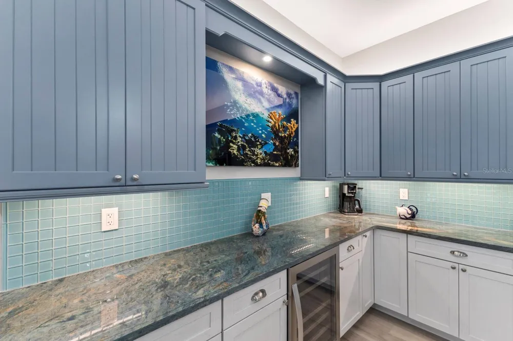 118 MANGROVE AVENUE Anna Maria, FL 34216