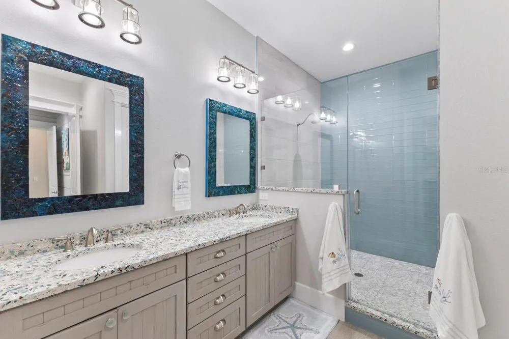 118 MANGROVE AVENUE Anna Maria, FL 34216