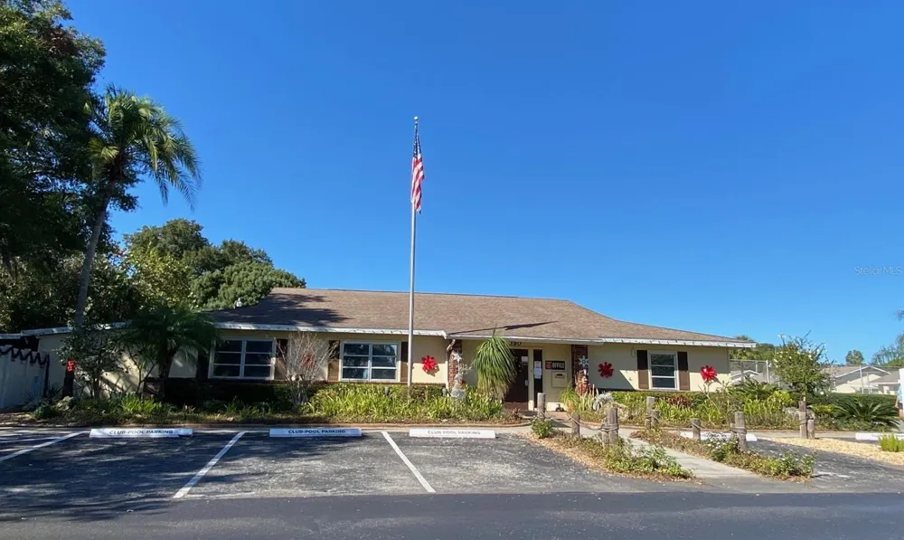 315 30TH AVENUE W #B305 Bradenton, FL 34205