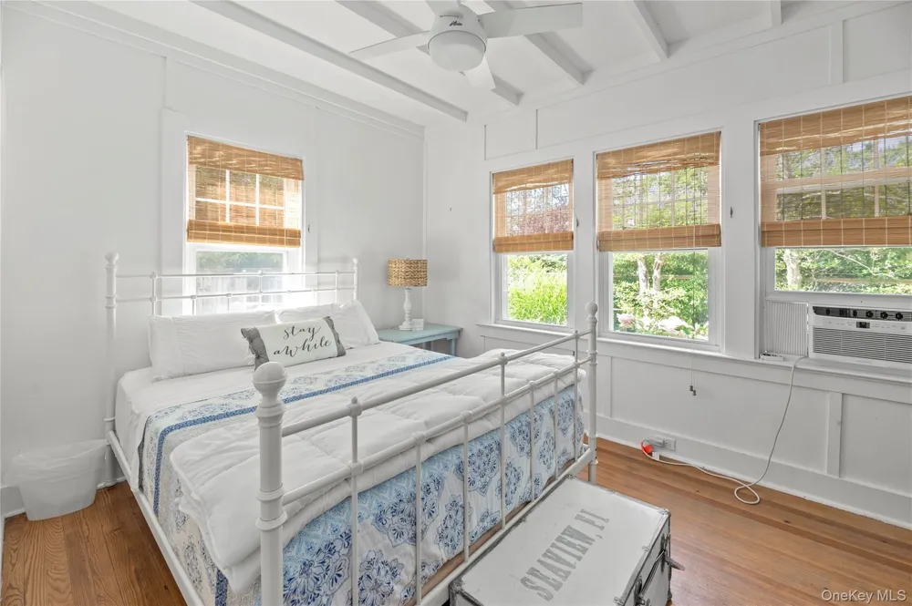 22 Crescent Avenue Seaview, NY 11770