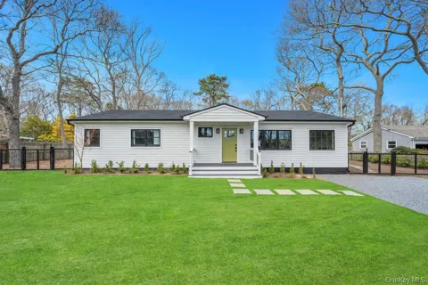 10 Shinnecock Lane
