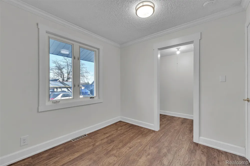 8165 Leonard Drive Holly Township, MI 48442