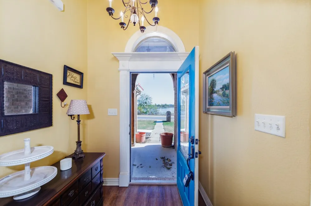 503 Port O Call Drive Runaway Bay, TX 76426