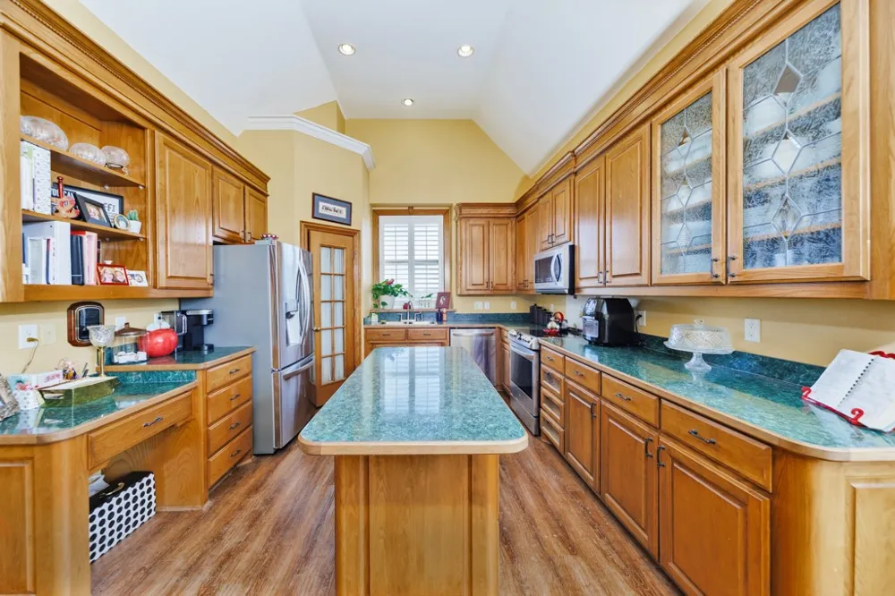 503 Port O Call Drive Runaway Bay, TX 76426