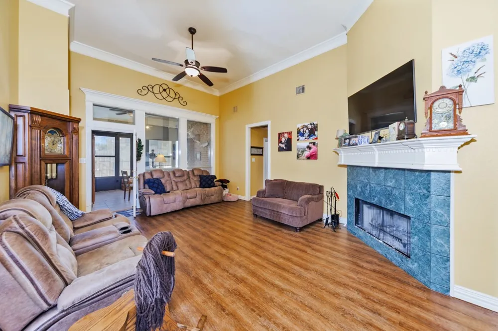 503 Port O Call Drive Runaway Bay, TX 76426
