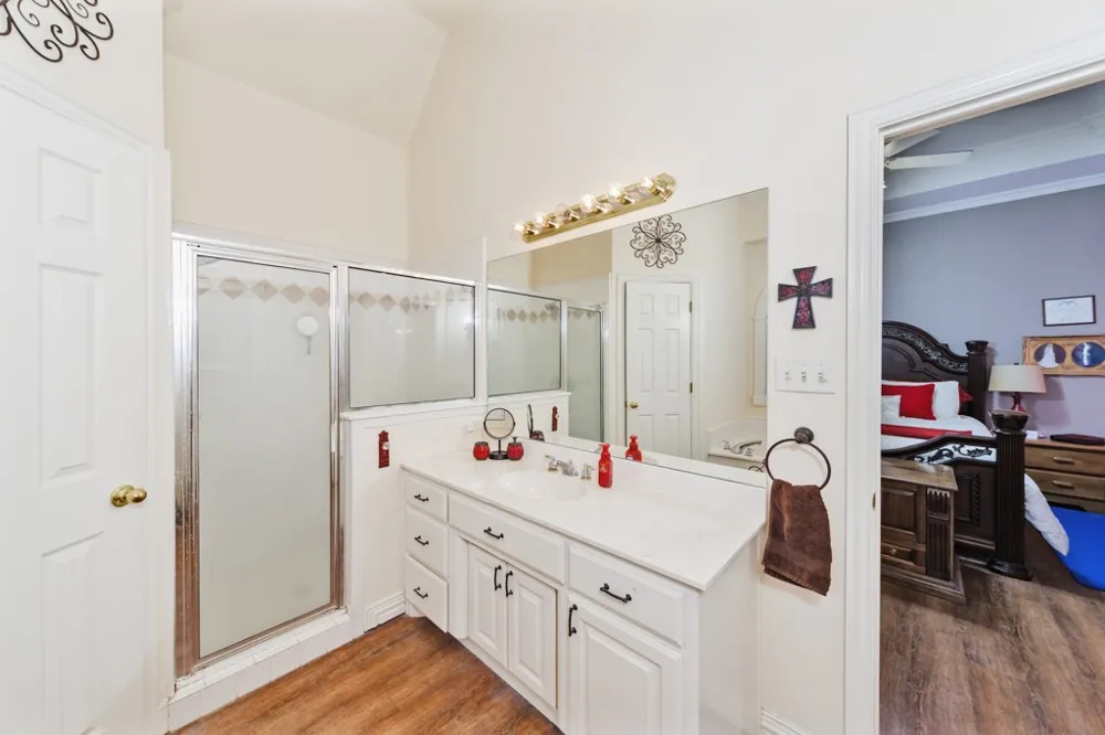 503 Port O Call Drive Runaway Bay, TX 76426