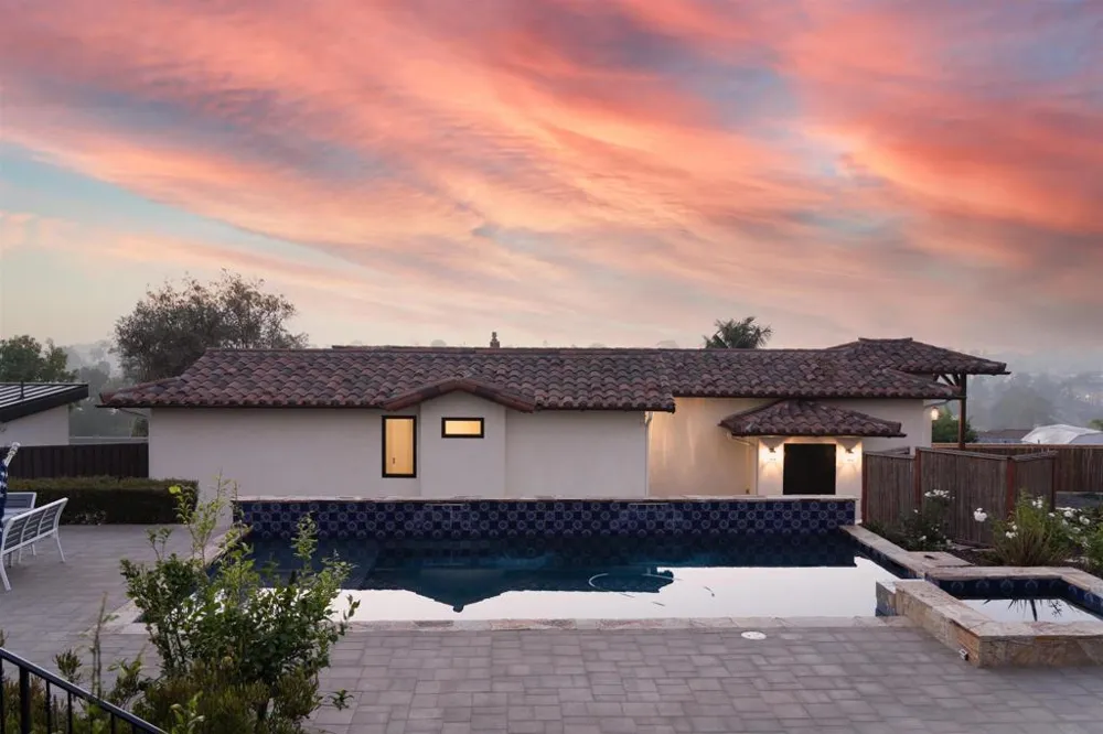 606 Camino De Orchidia Encinitas, CA 92024