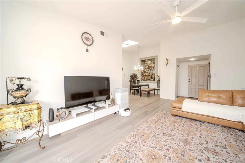 13526 La Jolla La Mirada, CA 90638