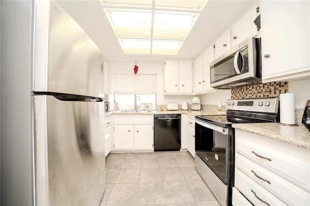 13526 La Jolla La Mirada, CA 90638