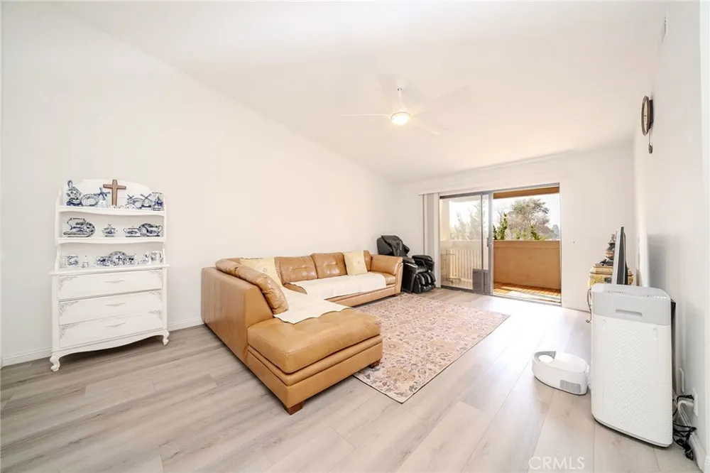 13526 La Jolla La Mirada, CA 90638