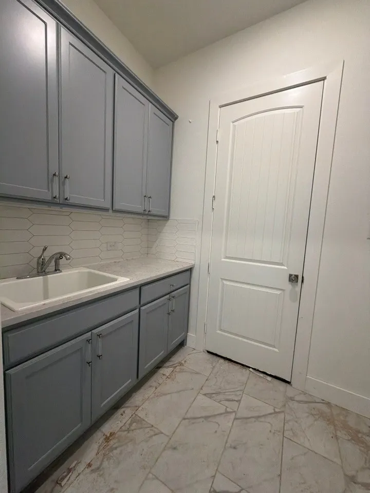 906 Perrin Lane Van Alstyne, TX 75495