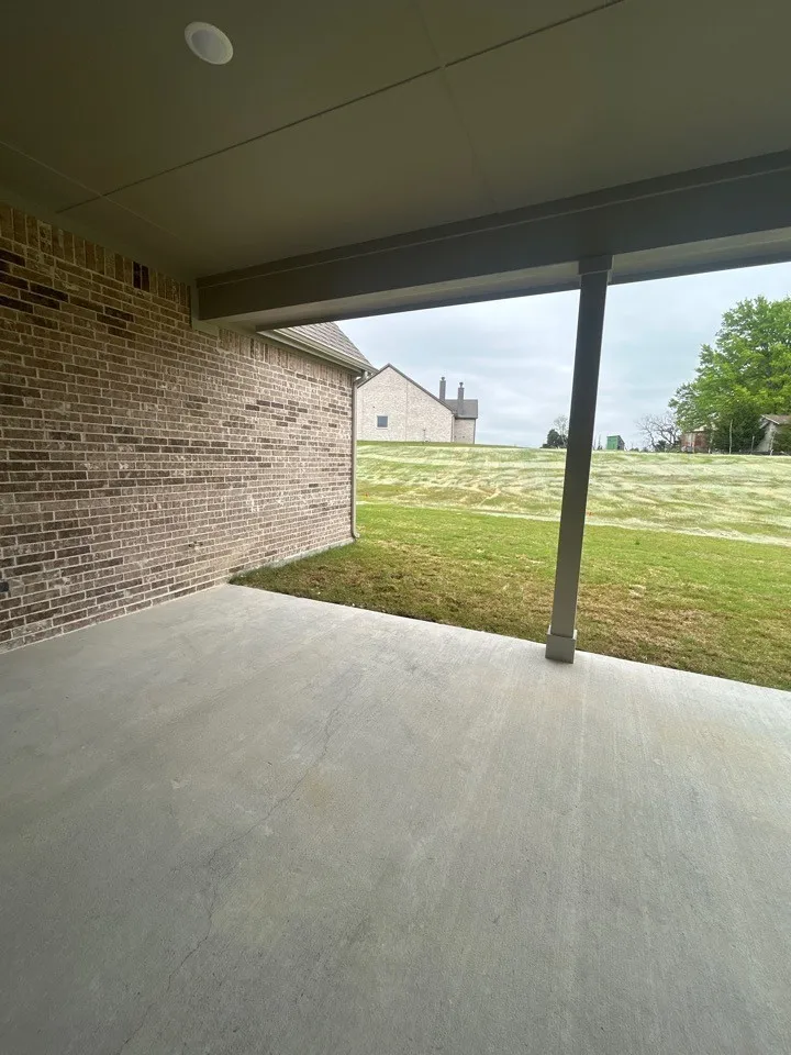 906 Perrin Lane Van Alstyne, TX 75495