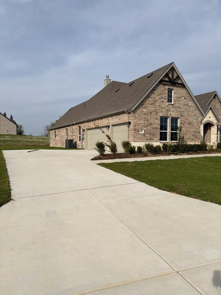 906 Perrin Lane Van Alstyne, TX 75495
