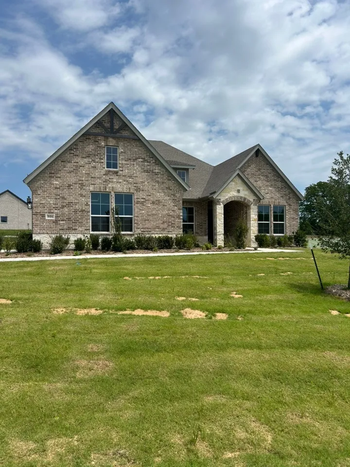 906 Perrin Lane Van Alstyne, TX 75495