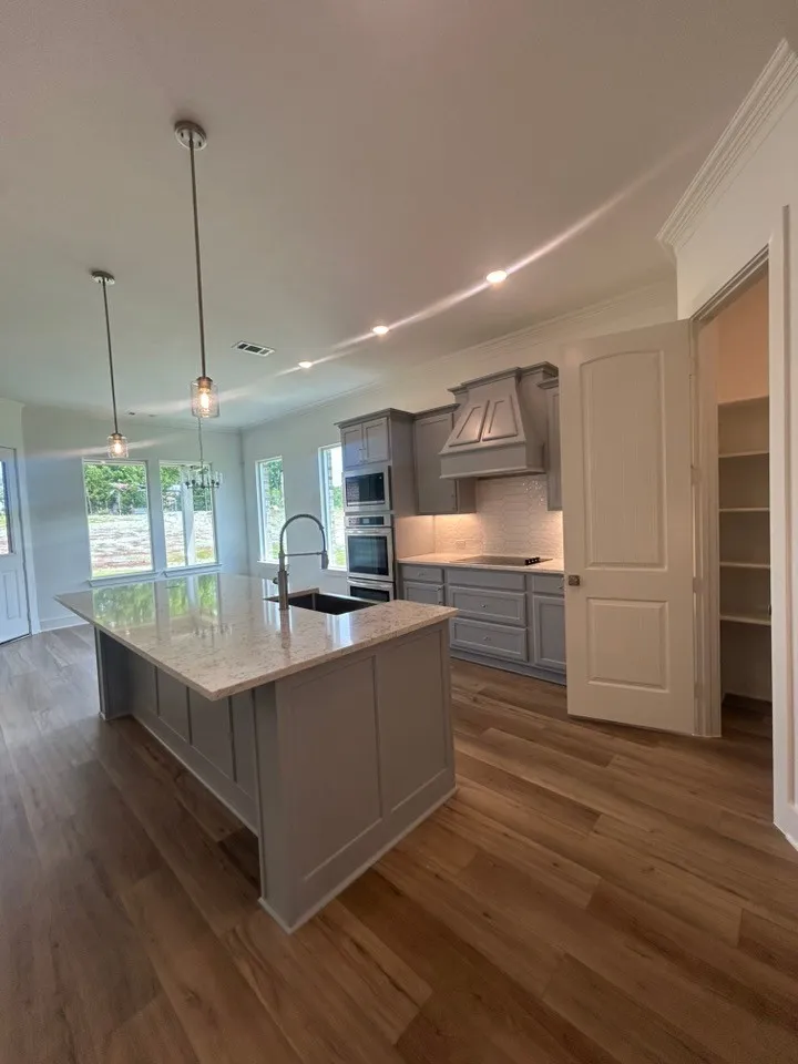 906 Perrin Lane Van Alstyne, TX 75495