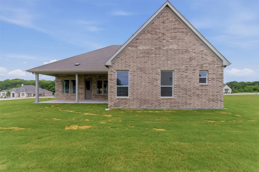 906 Perrin Lane Van Alstyne, TX 75495