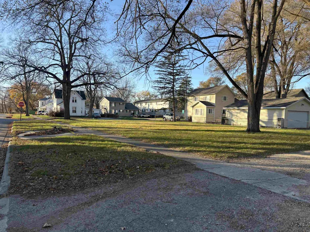 320 W Locust Mt Pleasant City, MI 48858