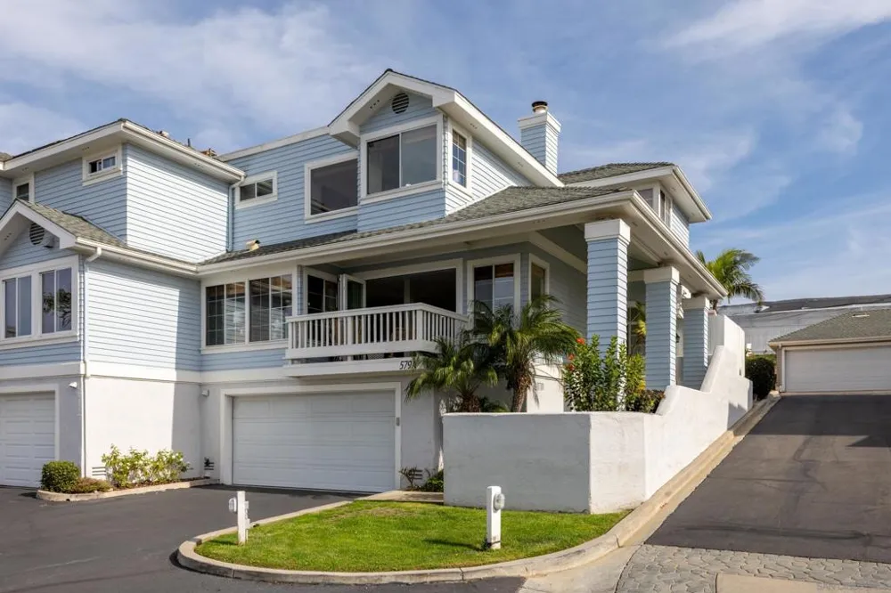 579 Hygeia #Unit A Encinitas, CA 92024